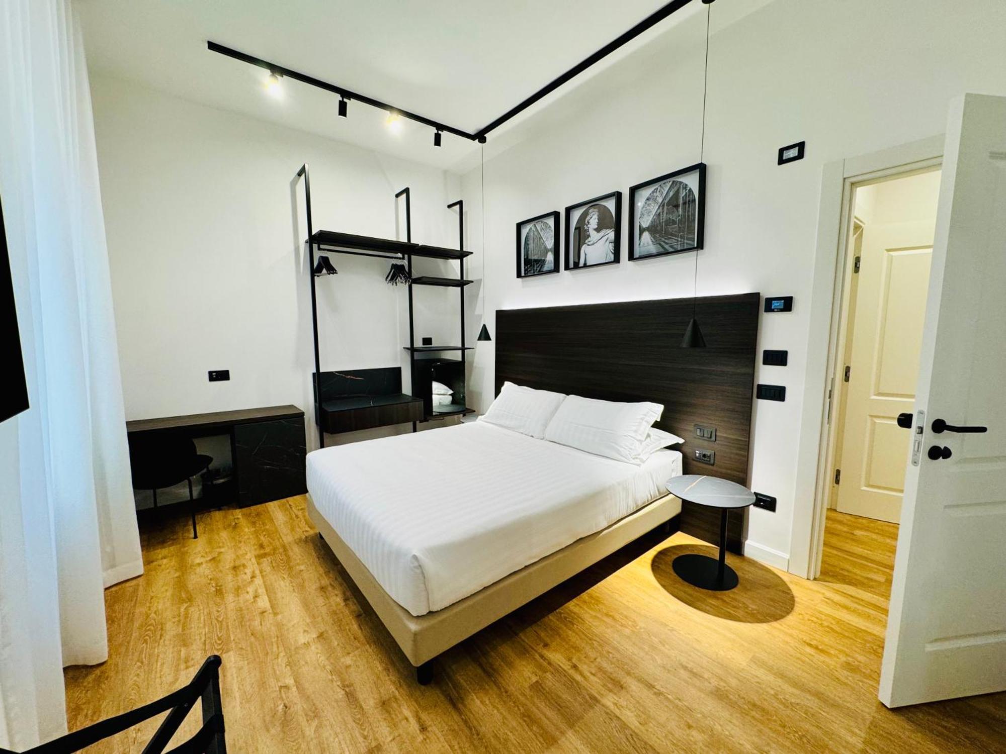 Museum Hospitality - Vatican Apartments Рим Екстер'єр фото